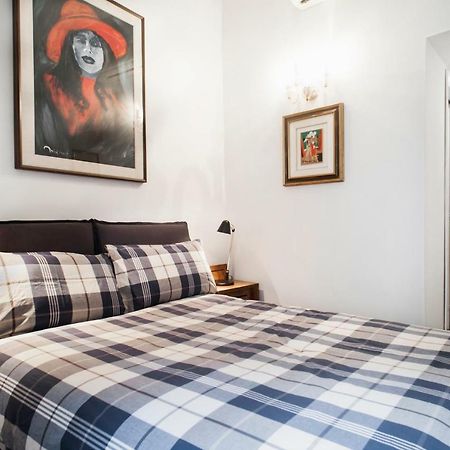 Santa Cecilia Apartment In Via Del Corso Рим Экстерьер фото